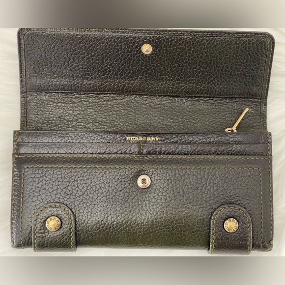 Burberry Embossed Pebbled Leather with Nova Check Interior Long Wallet - Picture 6 of 11